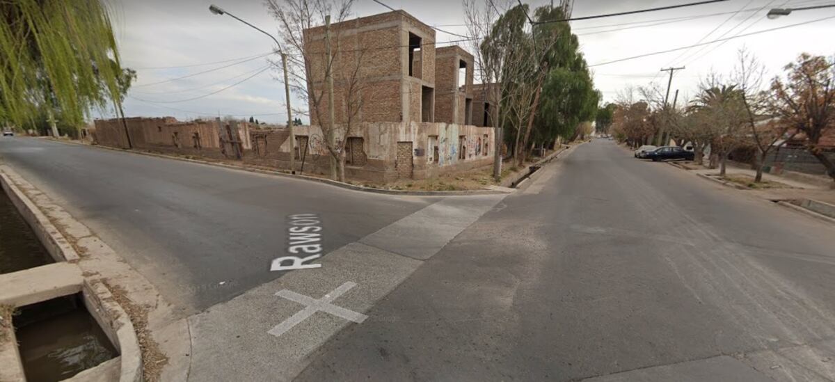 Una jovén murió tras chocar contra un árbol en Maipú
