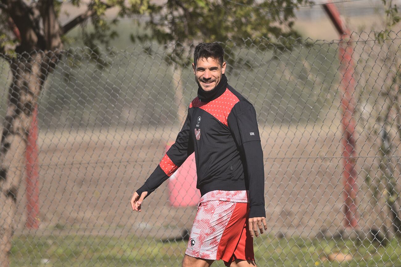 Entrenamiento de Instituto de fútbol en el predio de La Agustina. (Pedro Castilloa / La Voz)