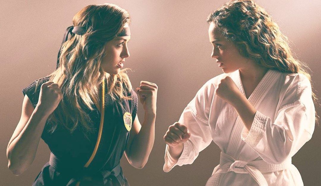 Mary Mouser de Cobra Kai, con Peyton List