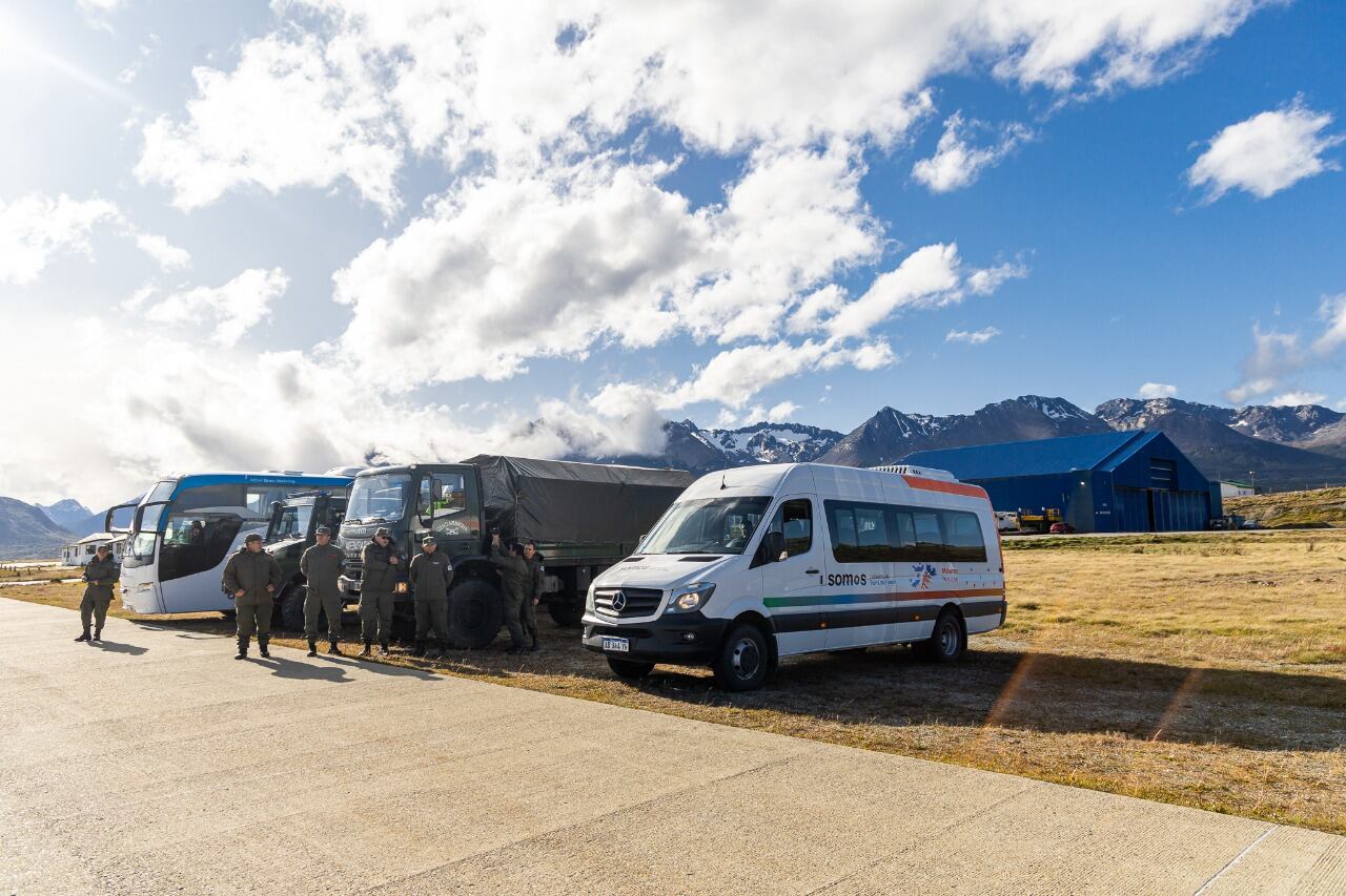 Tierra del Fuego: llegaron brigadistas nacionales para luchar contra el incendio en la Reserva Provincial