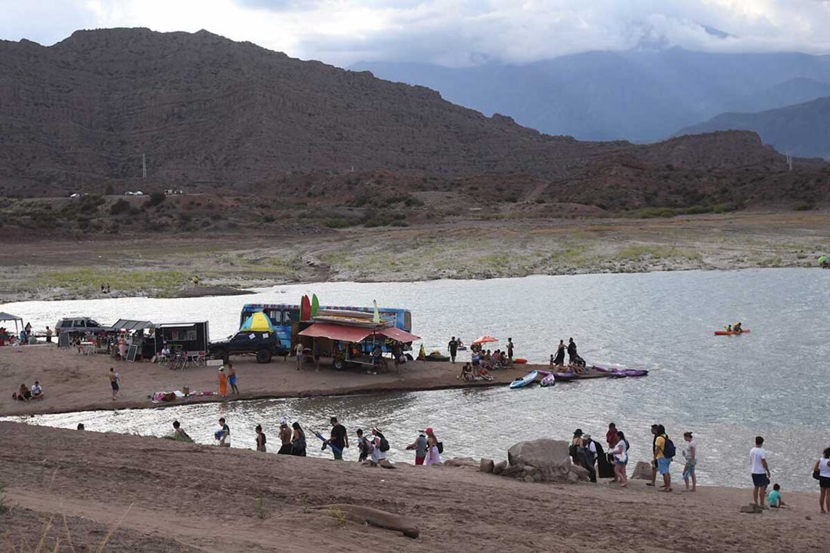 Fuertes quejas por contaminación sonora y ambiental en Potrerillos