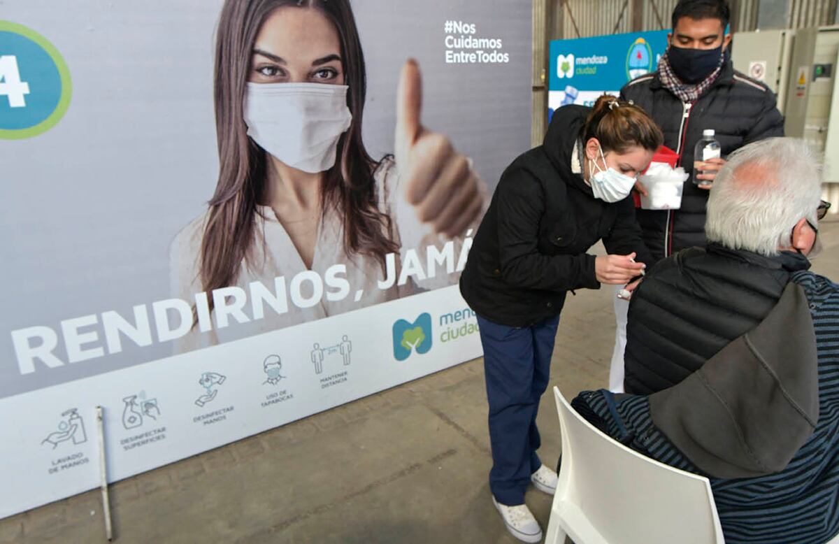 Coronavirus en Mendoza: este miércoles hubo 25 muertos y 949 nuevos casos