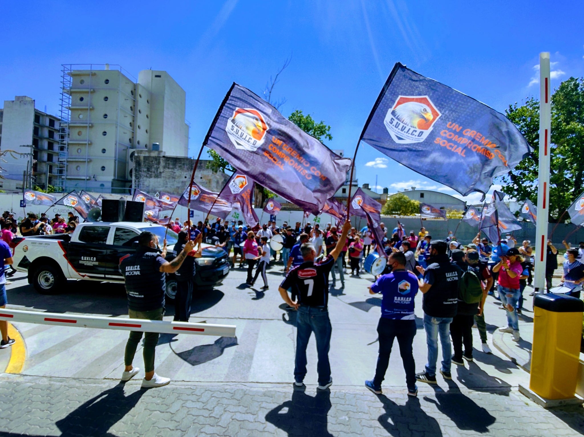 La protesta es contra las cooperativas de trabajo que "no respetan los convenios colectivos".