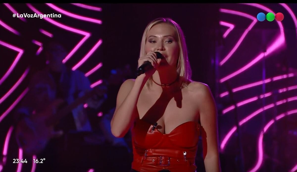 Polina Grace, la rusa-cordobesa de La Voz, fue elogiada por los jueces tras su paso por el certamen