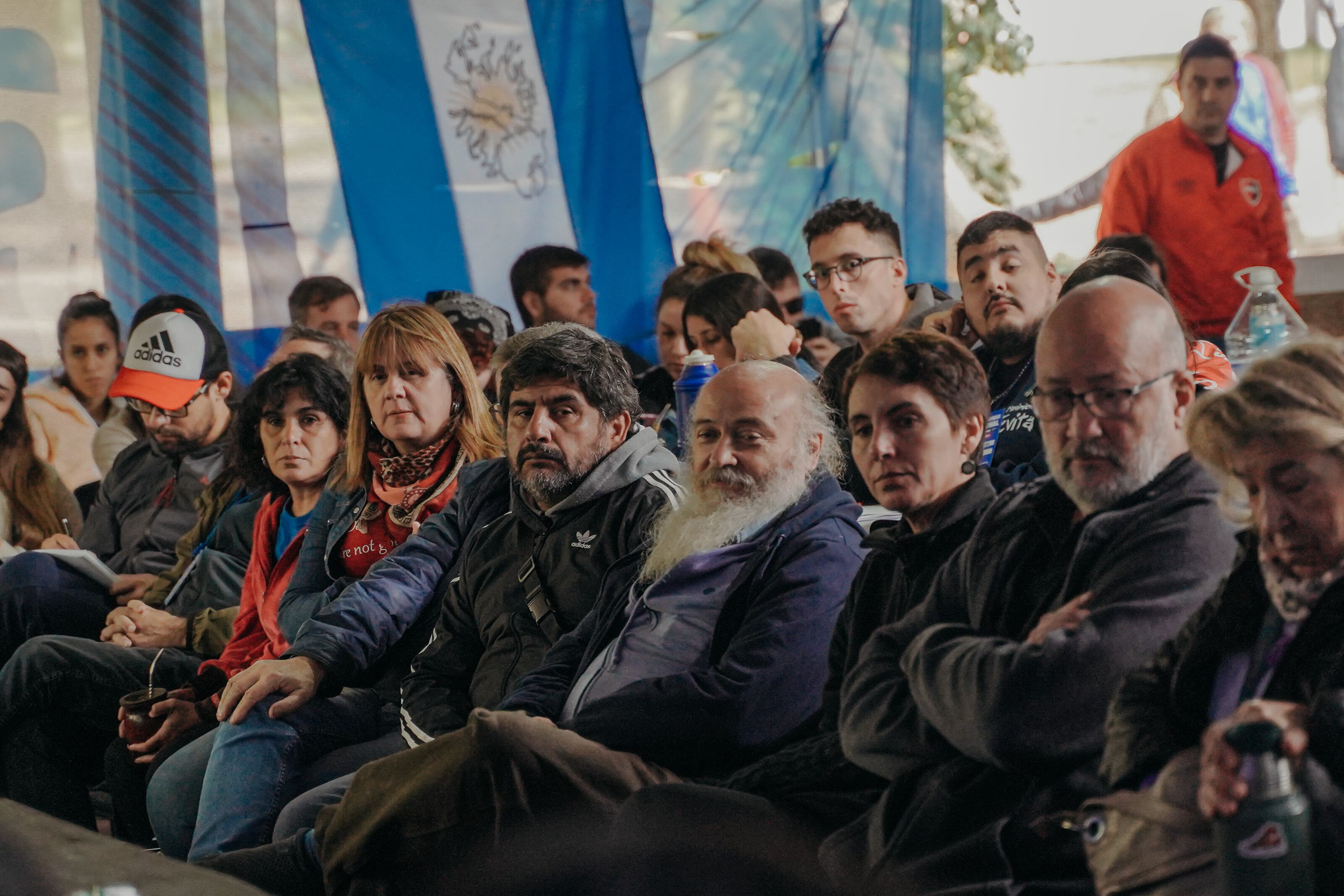 Los movimientos sociales como los sindicatos quieren estar en la mesa política del Frente de Todos. 