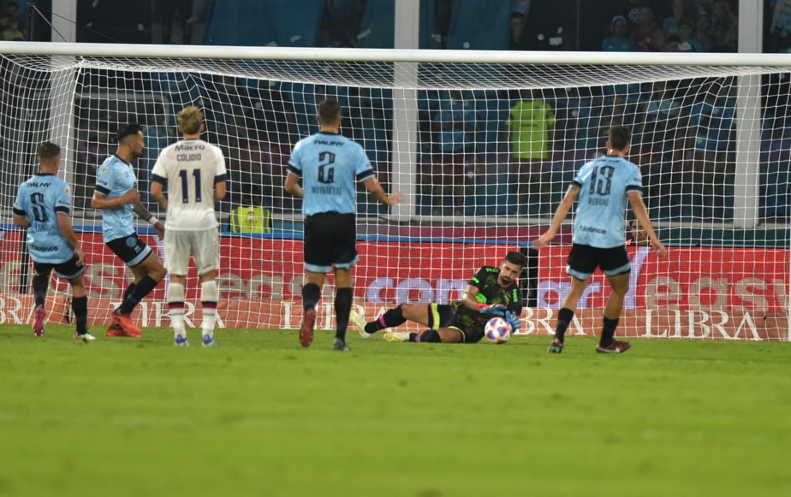 Belgrano recibió a Tigre en el estadio Kempes, por la quinta fecha del torneo. (Facundo Luque  La Voz)