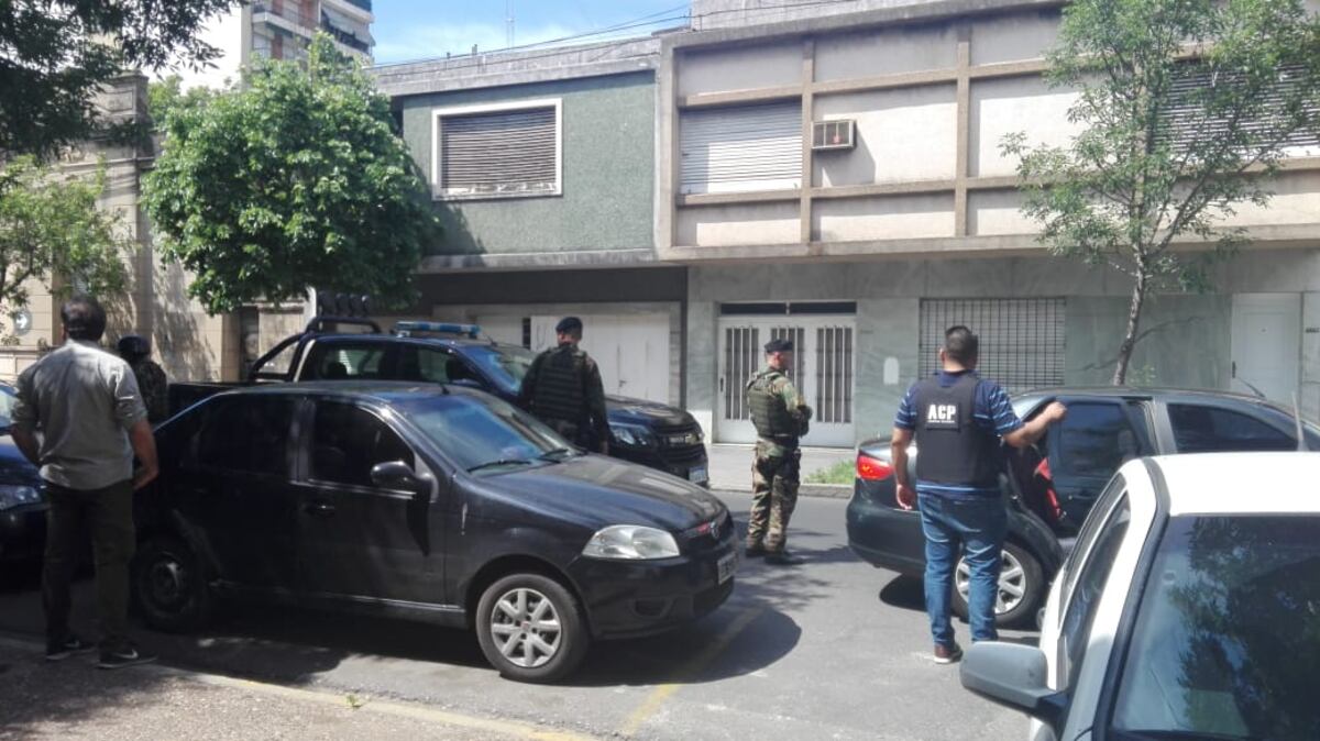 Luego de asesinar a su tío y balear a su novio, acribillaron a una joven de 16 años en Rosario