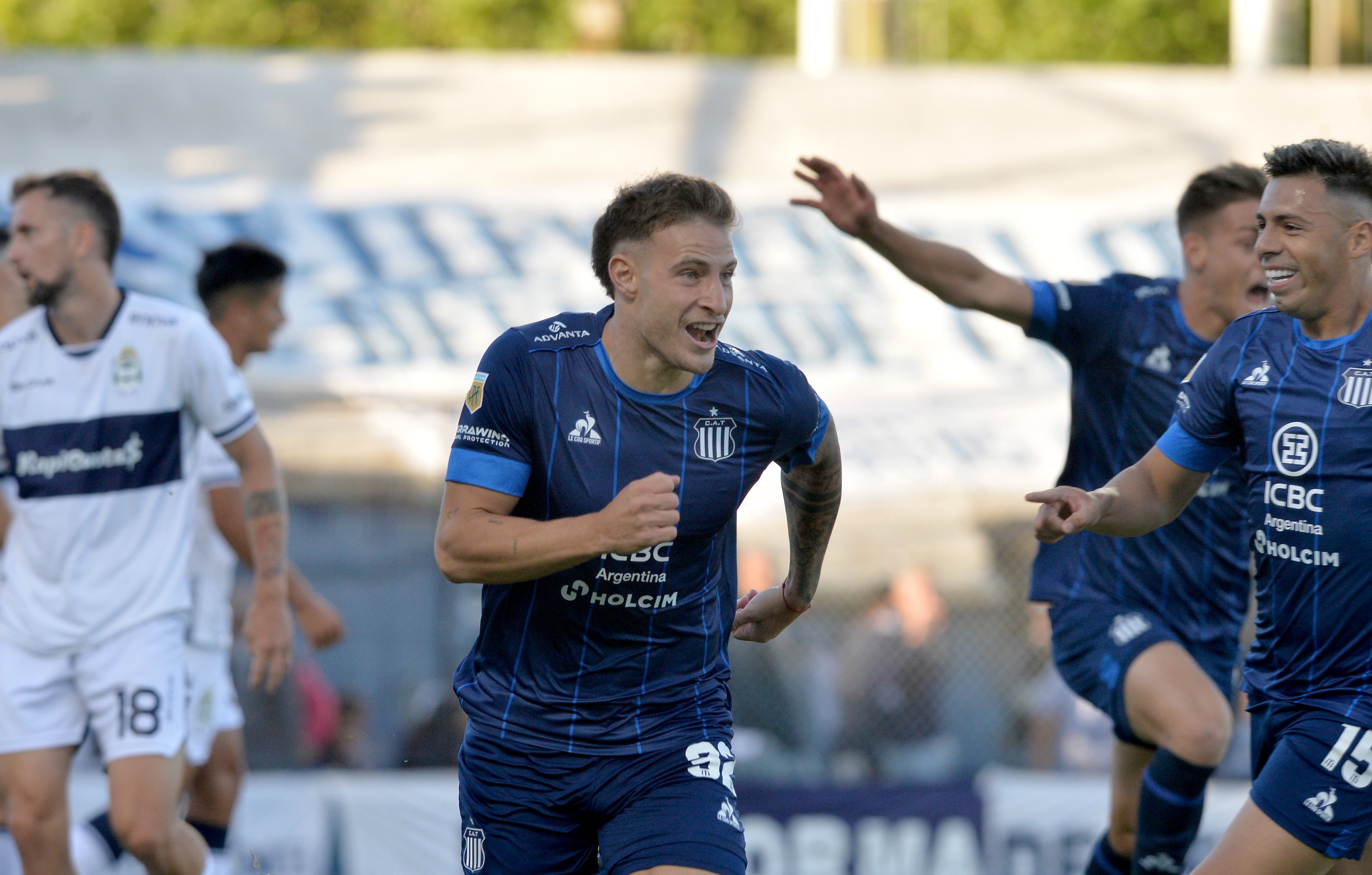 Bruno Barticciotto marcó el gol del 1-0 de Talleres ante Gimnasia. (Fotobaires)