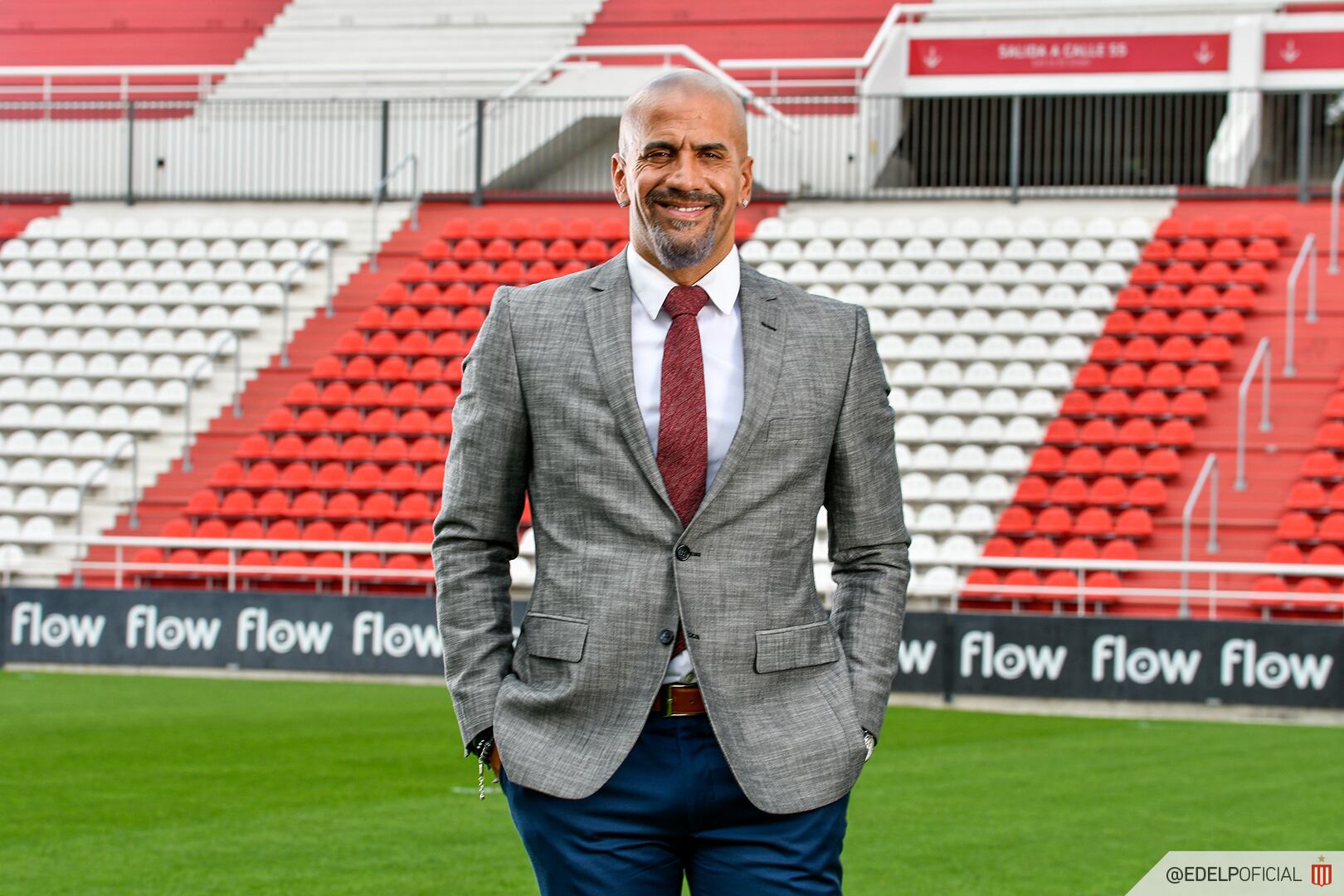 Juan Sebastián Verón y una nueva etapa al frente de Estudiantes. (@EdelpOficial).