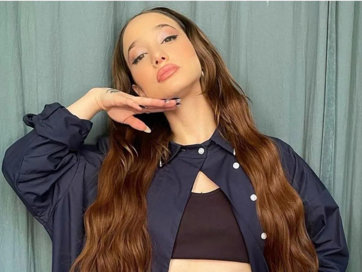 Ángela Torres estrenó su nuevo single “Me Va Muy Bien”