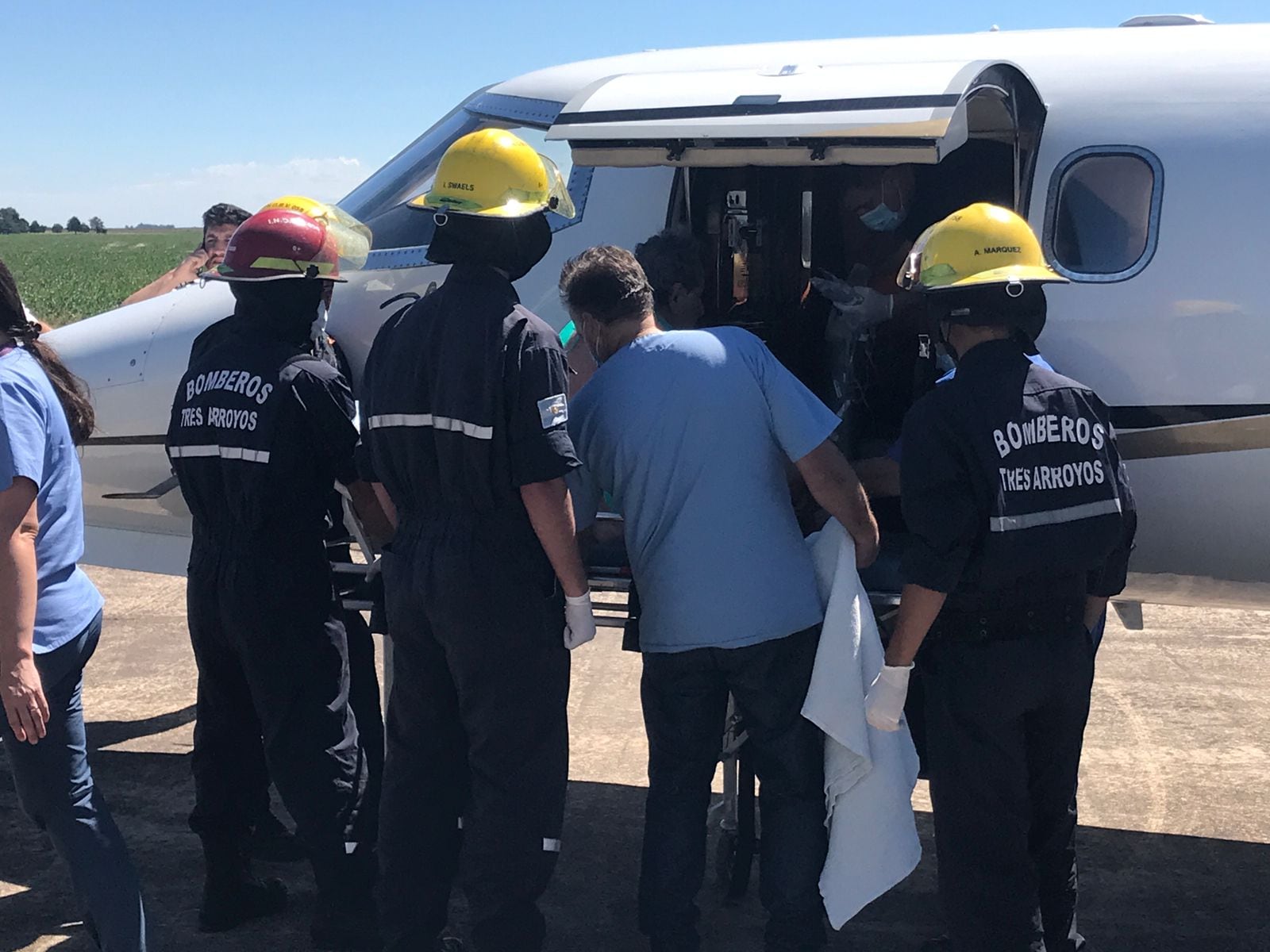 Trasladan en avión sanitario a un riojano que veraneaba en Claromecó