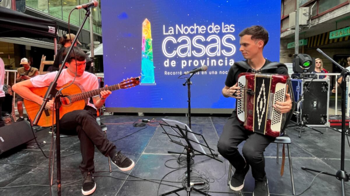 Paraná deslumbró al país con sus atractivos turísticos en la Noche de las Casas de Provincia