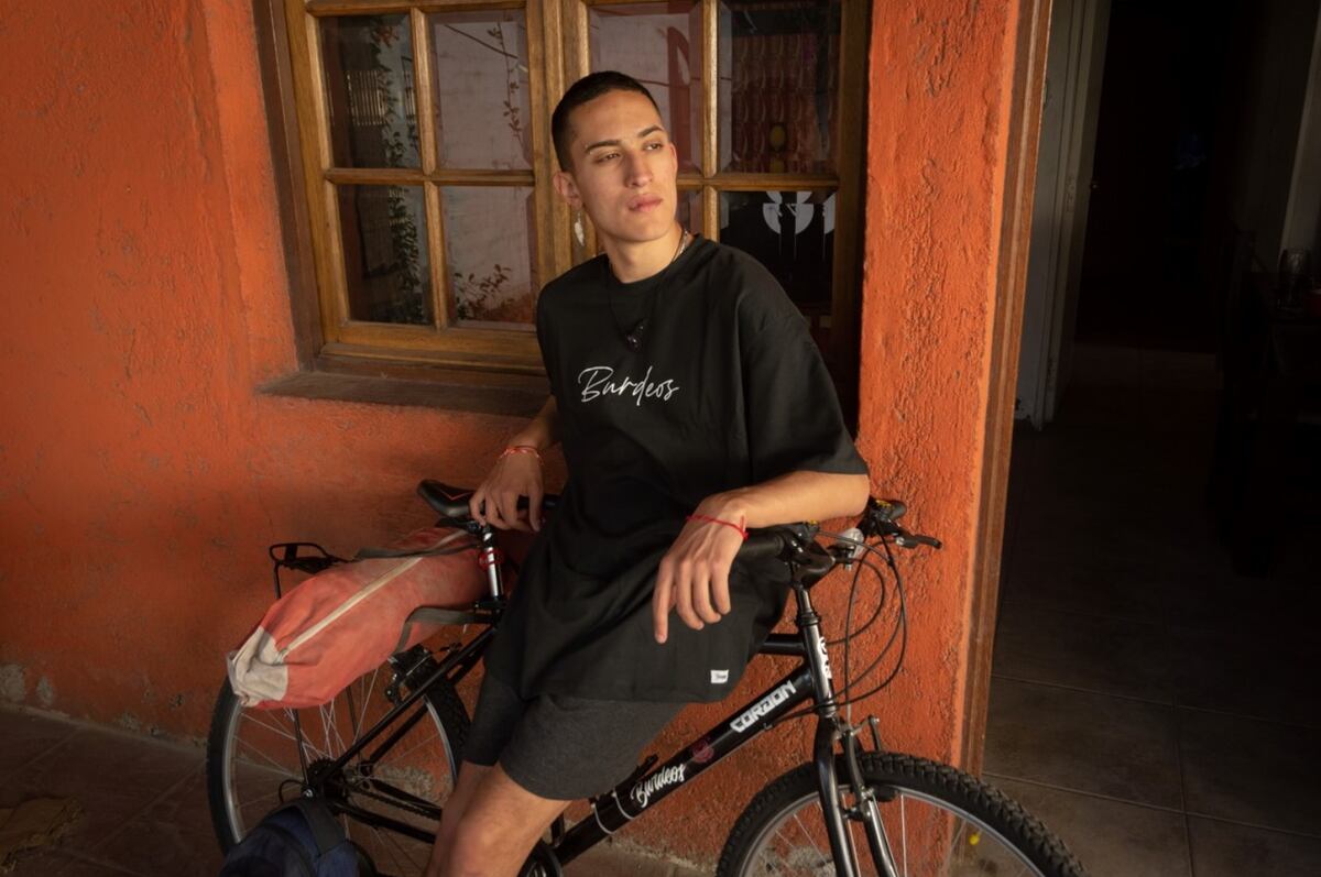 Jaffecito, el freestyler mendocino que llegó en bicicleta a la final de Red Bull Argentina