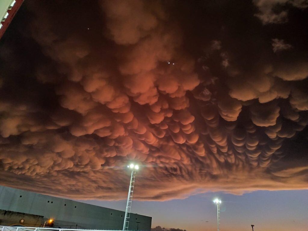 Nubes Mammatus, el extraño fenómeno natural que se dio en San Luis.