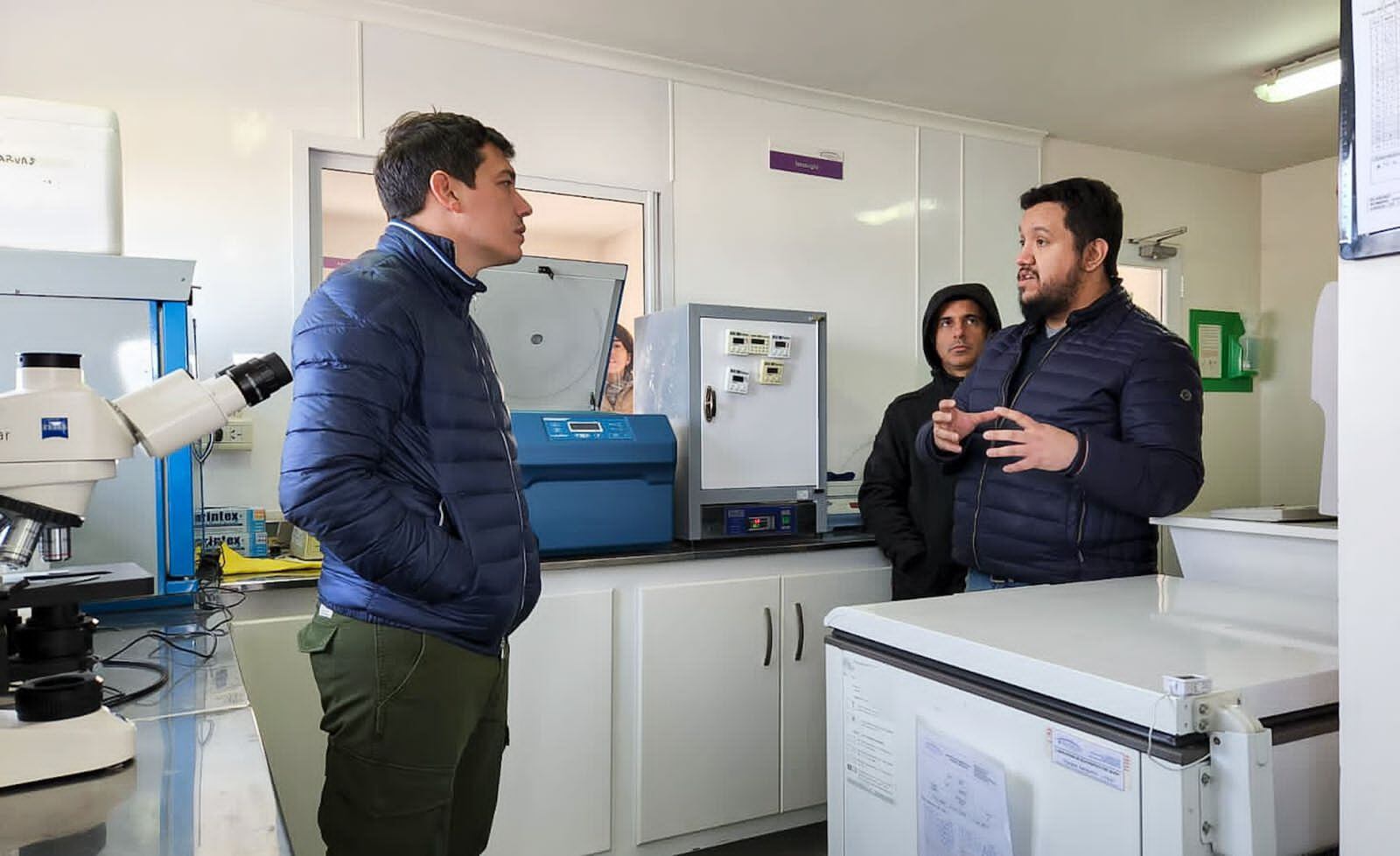 Visita al Laboratorio de Sanidad Animal “Dr. Raúl Chifflet”.