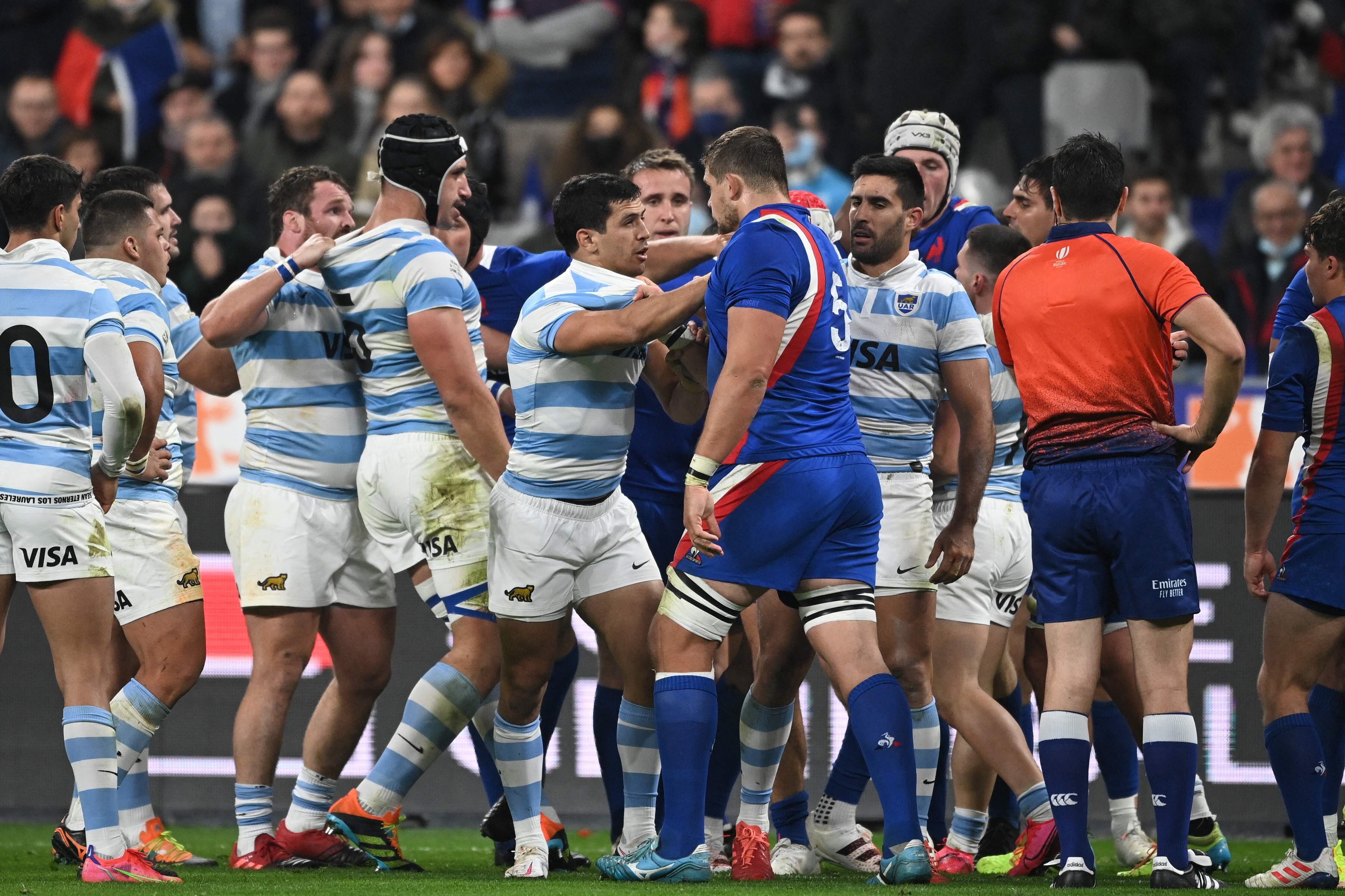 Los Pumas cayeron ante la poderosa Francia por 26-20 en París.