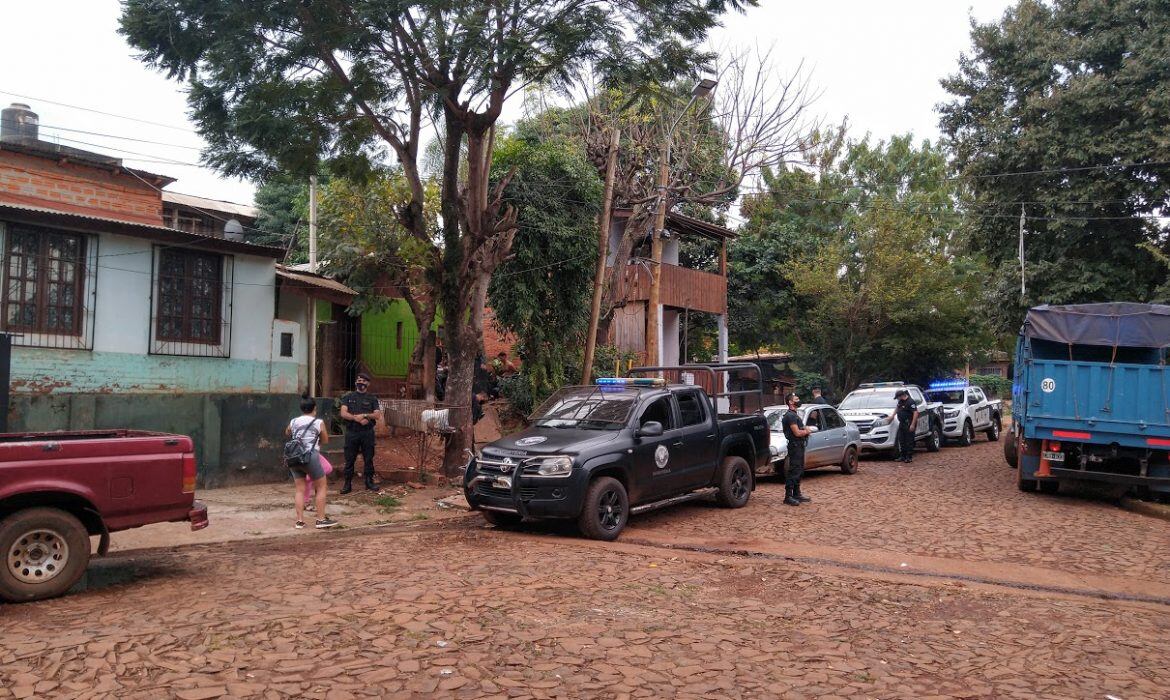 Operativo en Villa Tacuara terminó con la detención de presunto “dealer”. Policía de Misiones