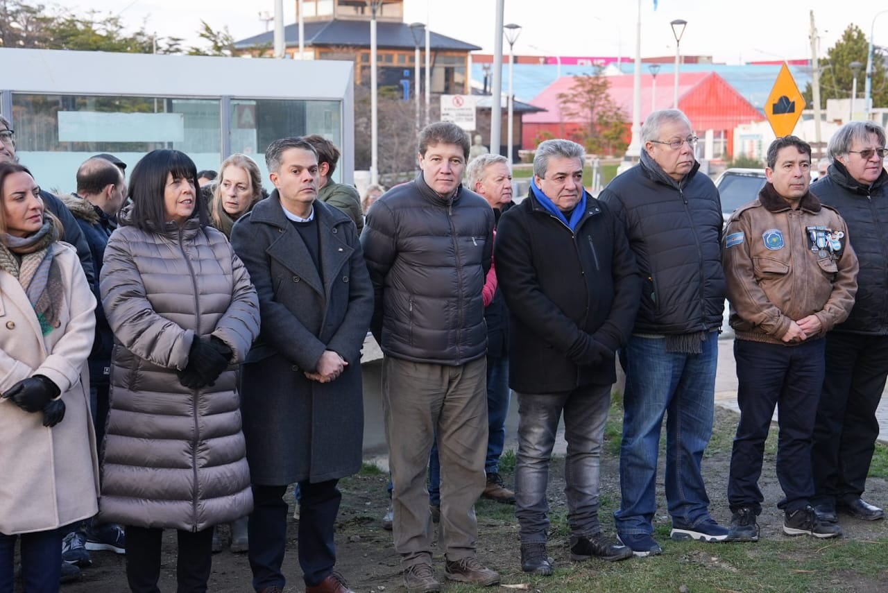 Acto por el “Día de la Afirmación de los Derechos Argentinos sobre las Malvinas, Islas y Sector Antártico”