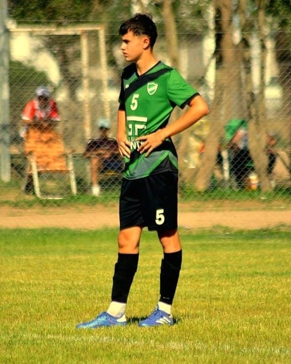 Joaquín Bazzi inferiores fútbol Club Deportivo y Cultural Arroyito