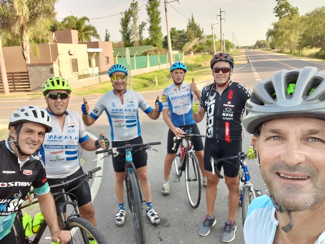 Marcelo une Devoto y Chilecito en bici