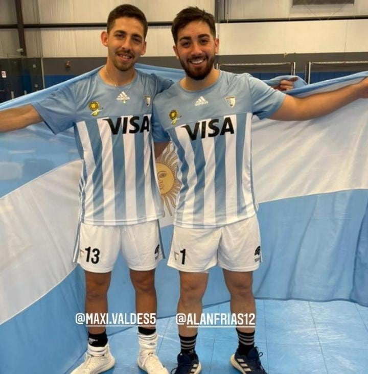 Maximiliano Valdés y Alan Frías se convirtieron en héroes para los amantes del hockey en la Patagonia.