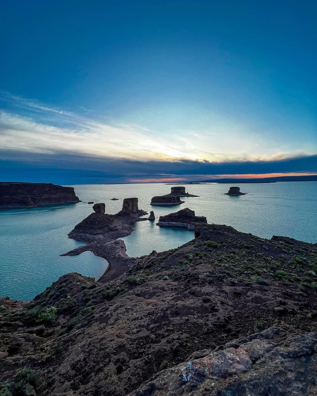 Los Gigantes queda en Villa El Chocón, Neuquén.