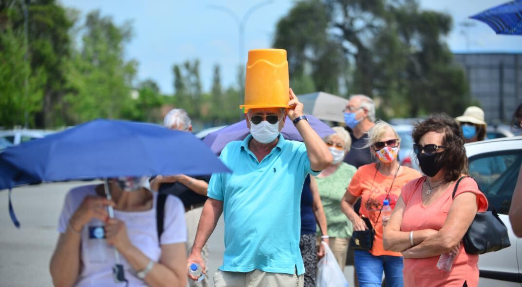 Algunas personas se presentaron a vacunarse sin turno. (Fotos: José Hernández)