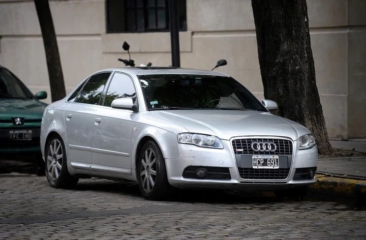 El auto de Amado Boudou que registra una deuda de $455.445. (Foto: Germán García Adrasti)