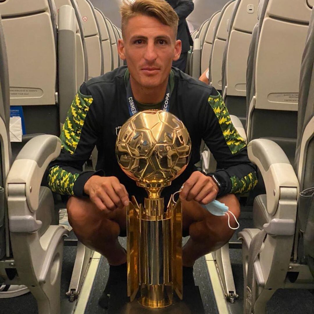 Braian Romero, campeón con el Halcón. (Foto: Instagram)