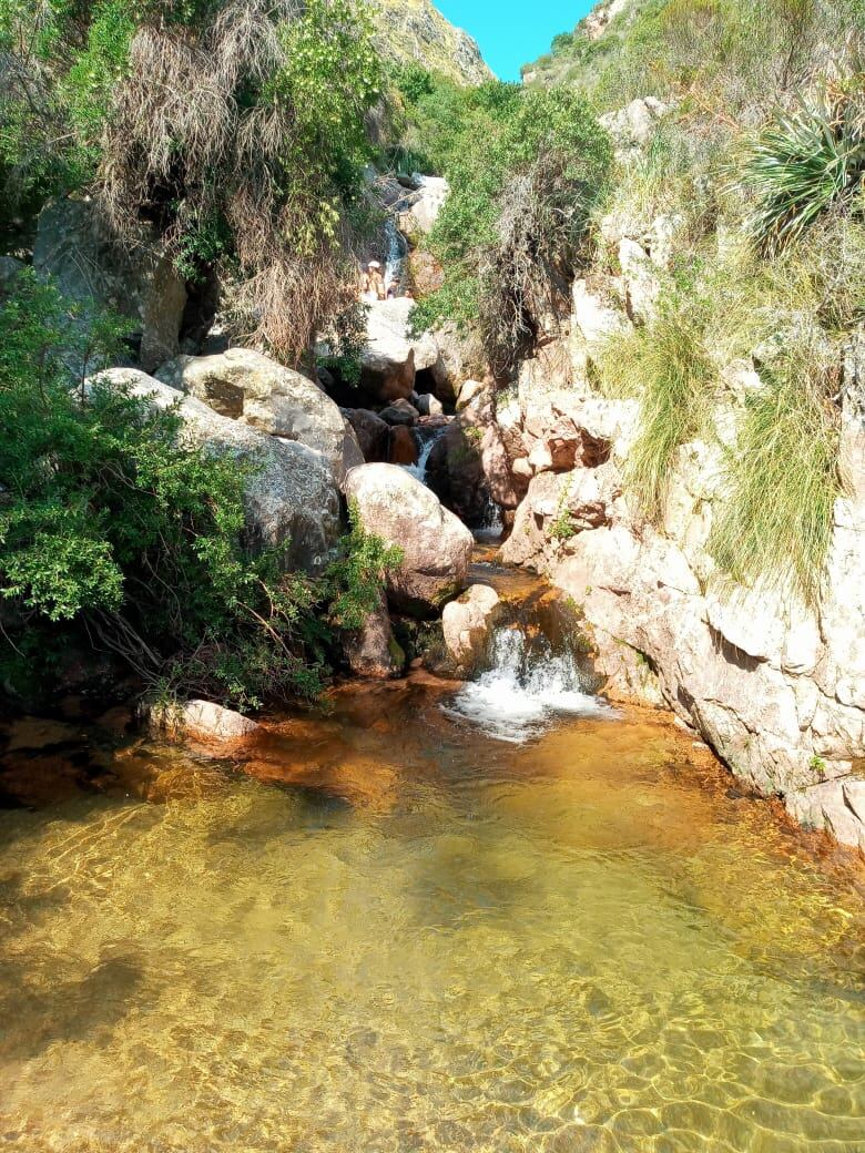 El camino a la cascada empieza en la Reserva Natural Quebrada de Villa Elena.  (Foto: Andrea Molina)