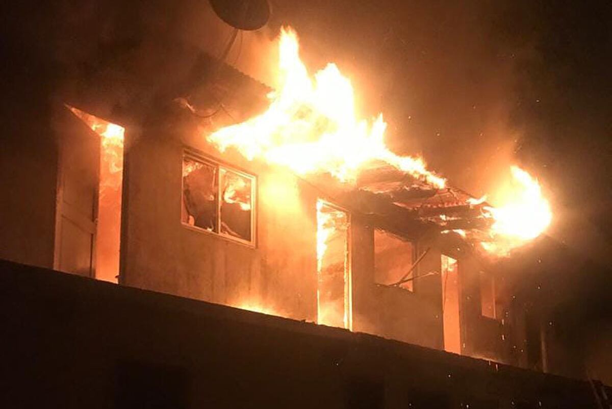Una familia de Las Heras pide donaciones luego de perderlo todo en un incendio