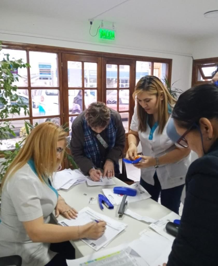 Entregaron anteojos recetados a vecinos sin Obra Social