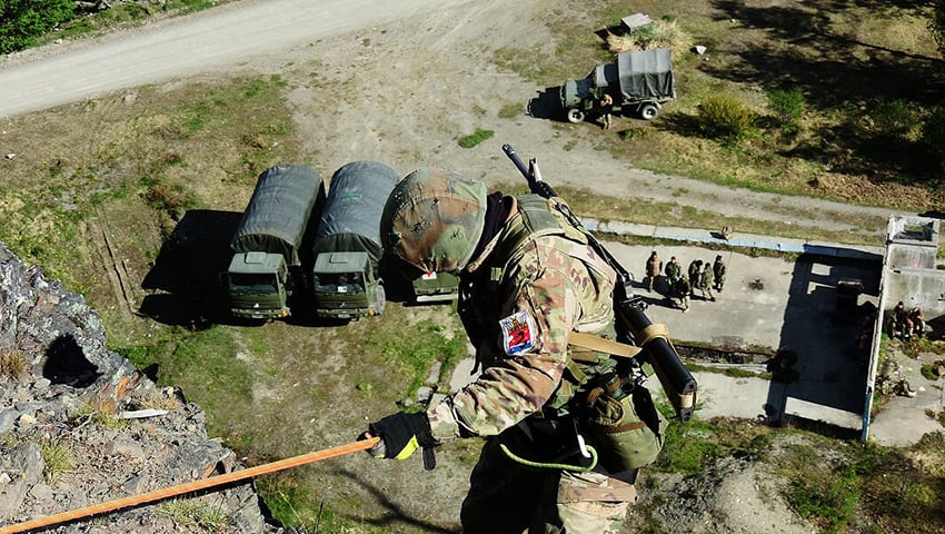 “Felicito al personal en actividad y retirado de oficiales, suboficiales, tropa voluntaria y personal civil del componente en un nuevo aniversario de nuestra gloriosa Infantería de Marina",  dijo el Comandante de la IM