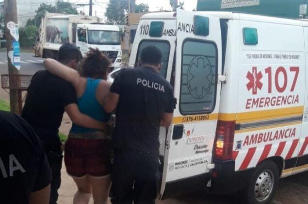 Destrozos, árboles caídos y dos personas lesionadas tras el fuerte temporal en Posadas.