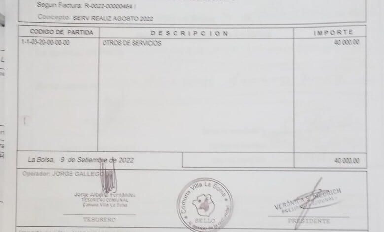 El Tribunal de Cuentas la acusó de pagar un sueldo a su marido de las arcas municipales pero sin contrato ni designaciones.