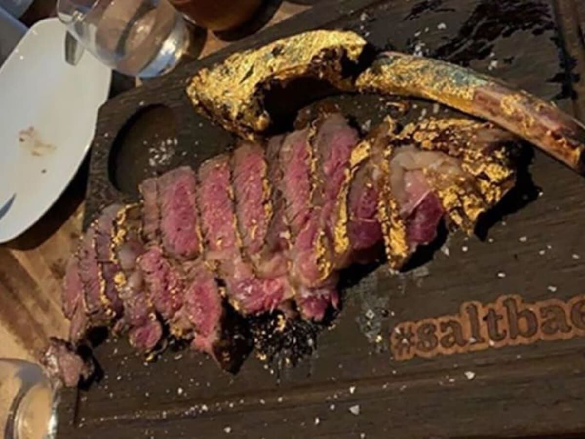 Carne bañada en oro