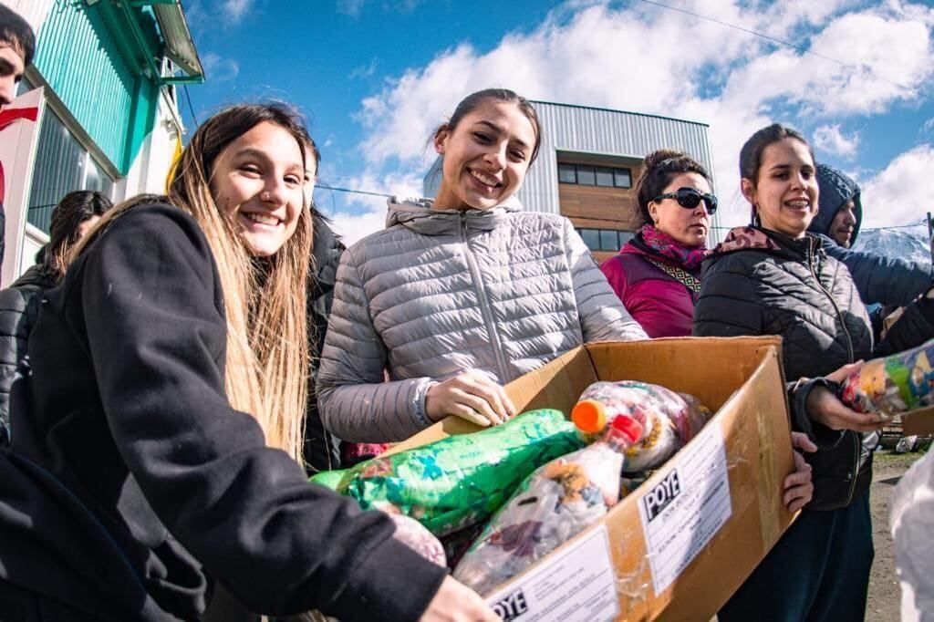 Jóvenes recolectaron más de 2000 ecobotellas visibilizando el uso de plásticos