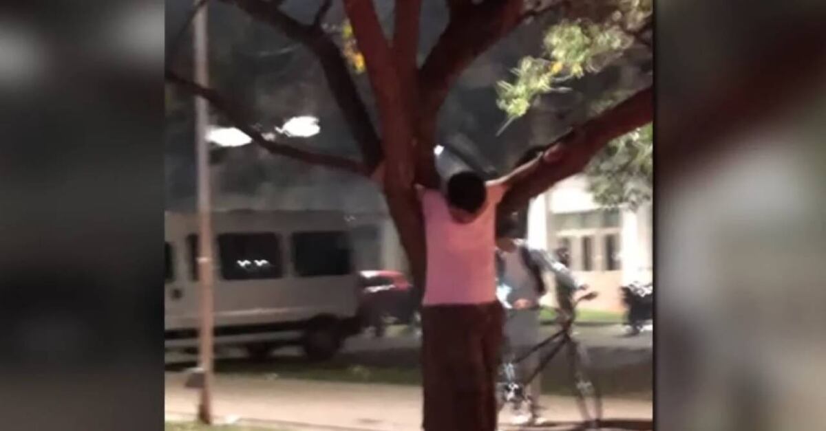 Fue a una fiesta en Arquitectura, lo drogaron y terminó “crucificado”