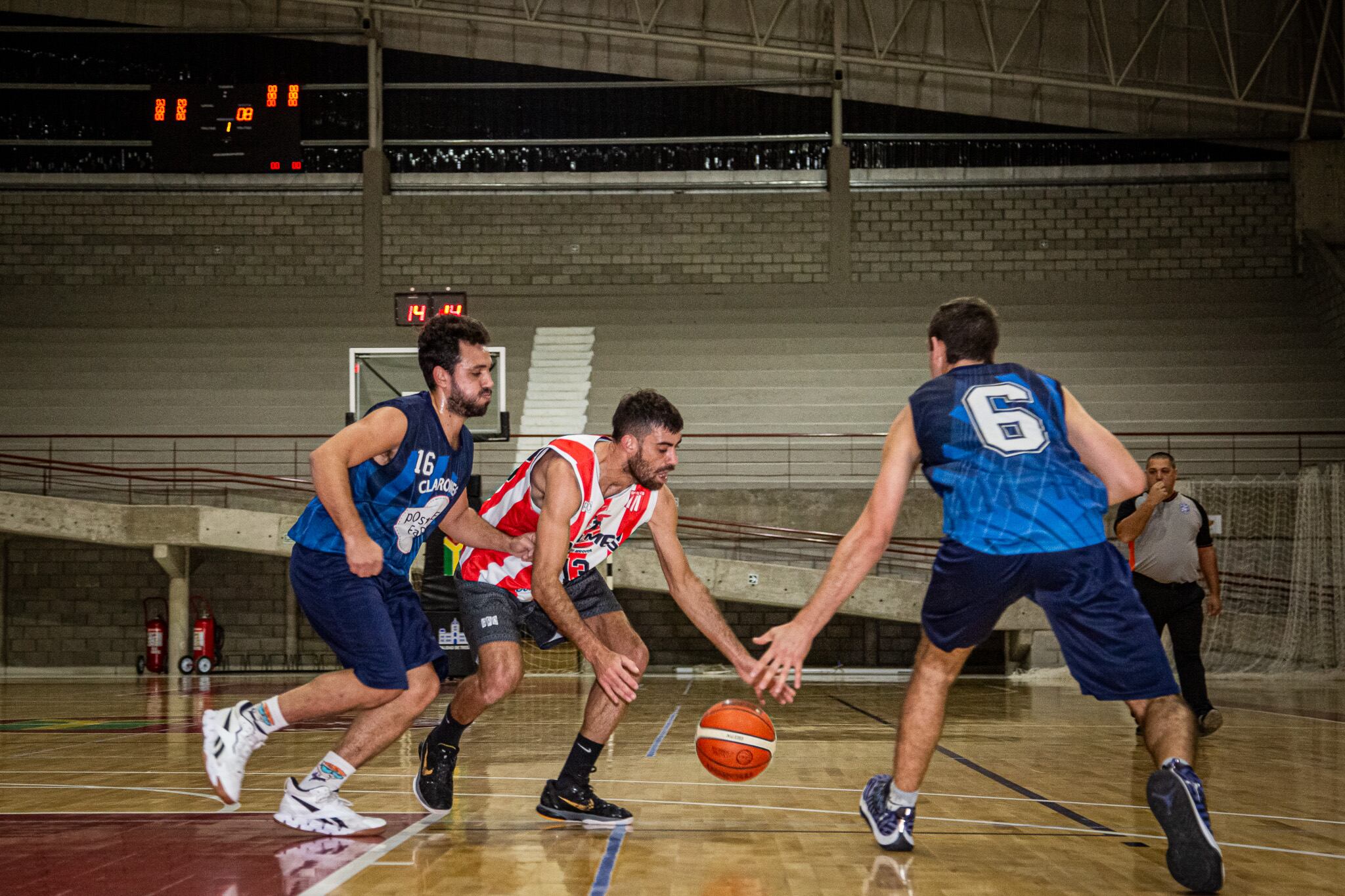 Copa Ciudad de Tres Arroyos: Costa Sud, Quilmes y Alumni semifinalistas