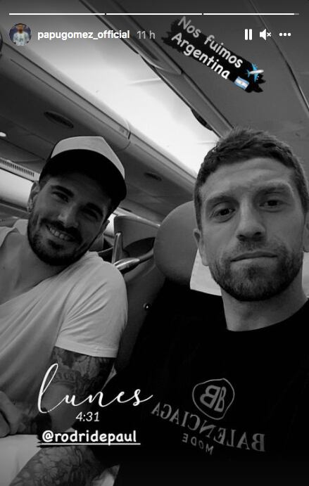 "Papu" Gómez y Rodrigo De Paul, en viaje hacia Argentina para sumarse a la Selección.