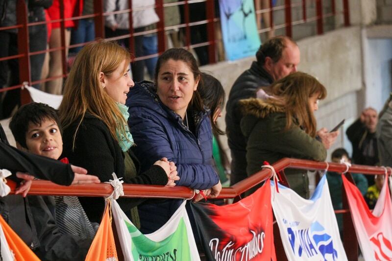 Claudia Cittadino y su equipo presente en el encuentro de Patín Artístico de los Juegos Bonaerenses