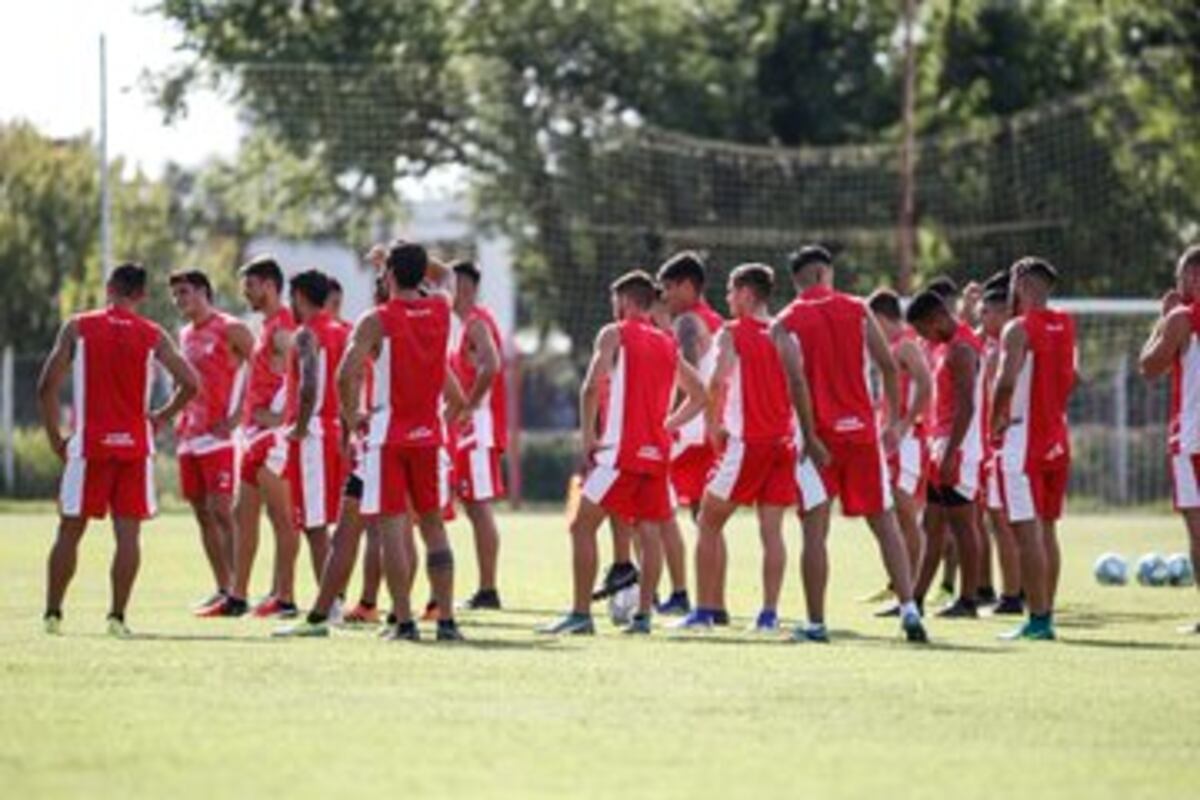 Instituto sigue la pretemporada sin técnico definitivo