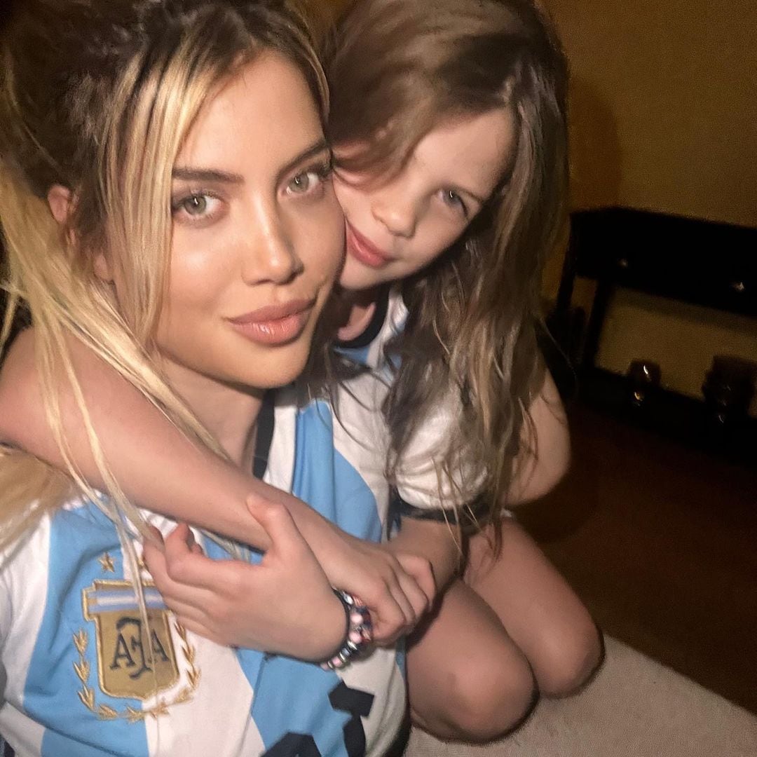 La selfie de Wanda Nara junto a su hija.