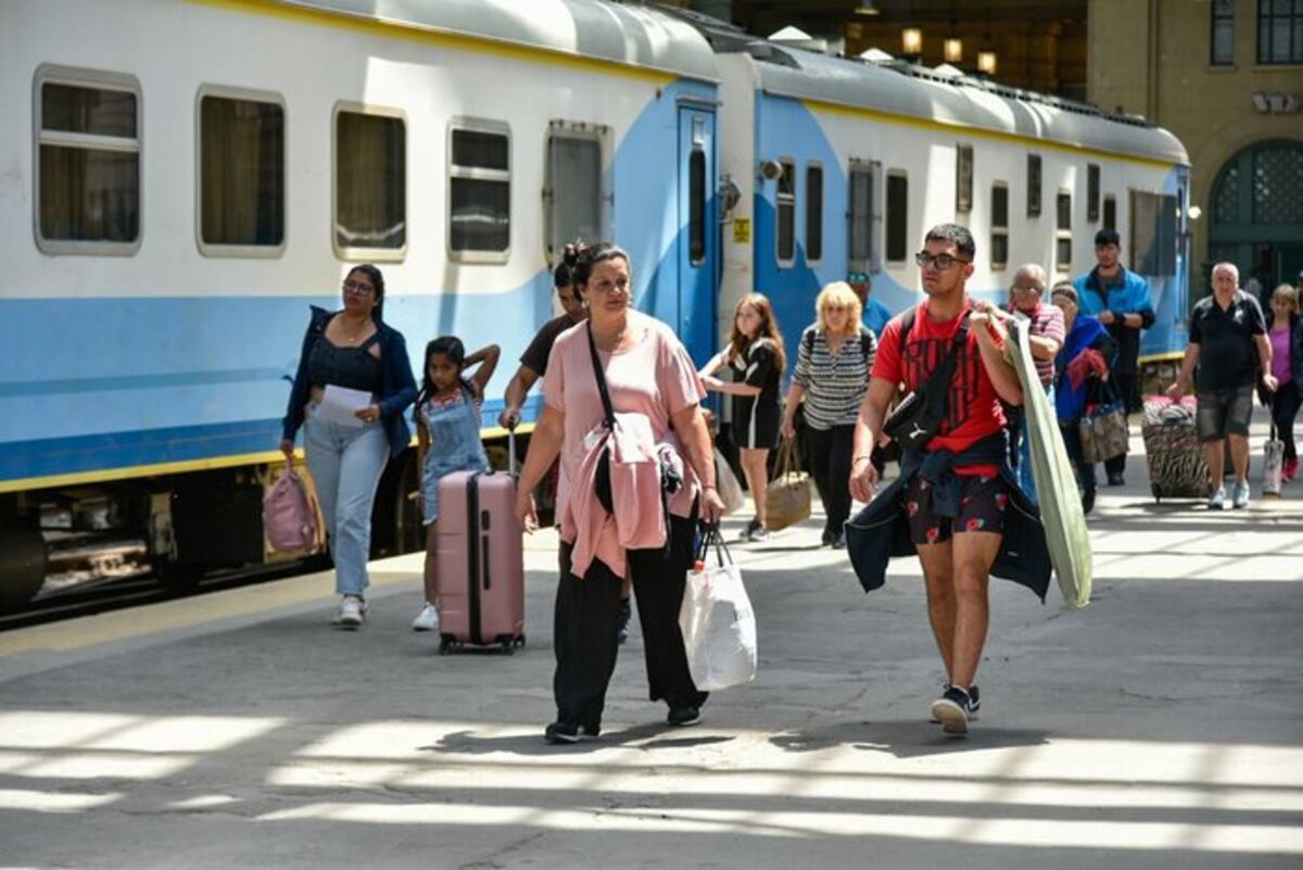 Viajar de Córdoba a Buenos Aires desde $25.000: habilitaron la venta de pasajes para julio y agosto 2025