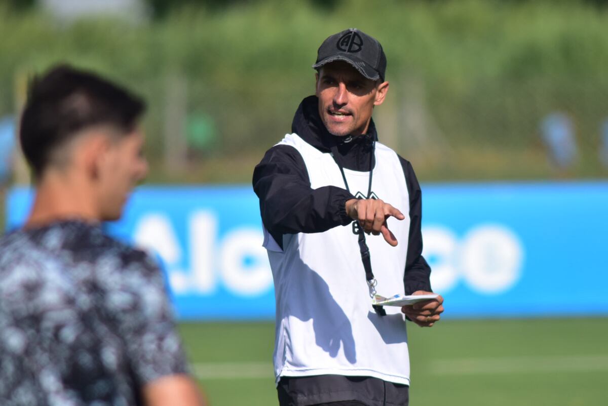 Guillermo Farré y su Belgrano: “Este equipo constantemente se puede reinventar”