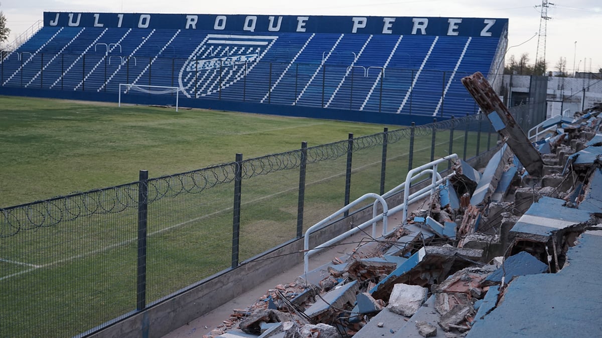 Comenzaron los trabajos para modernizar el estadio Feliciano Gambarte.