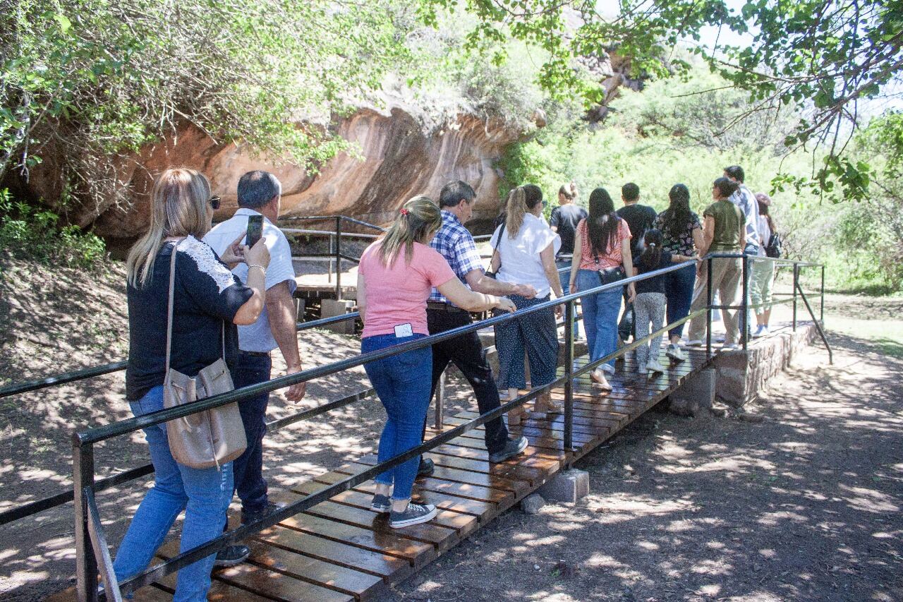 Renovación del acceso a las pictografías.