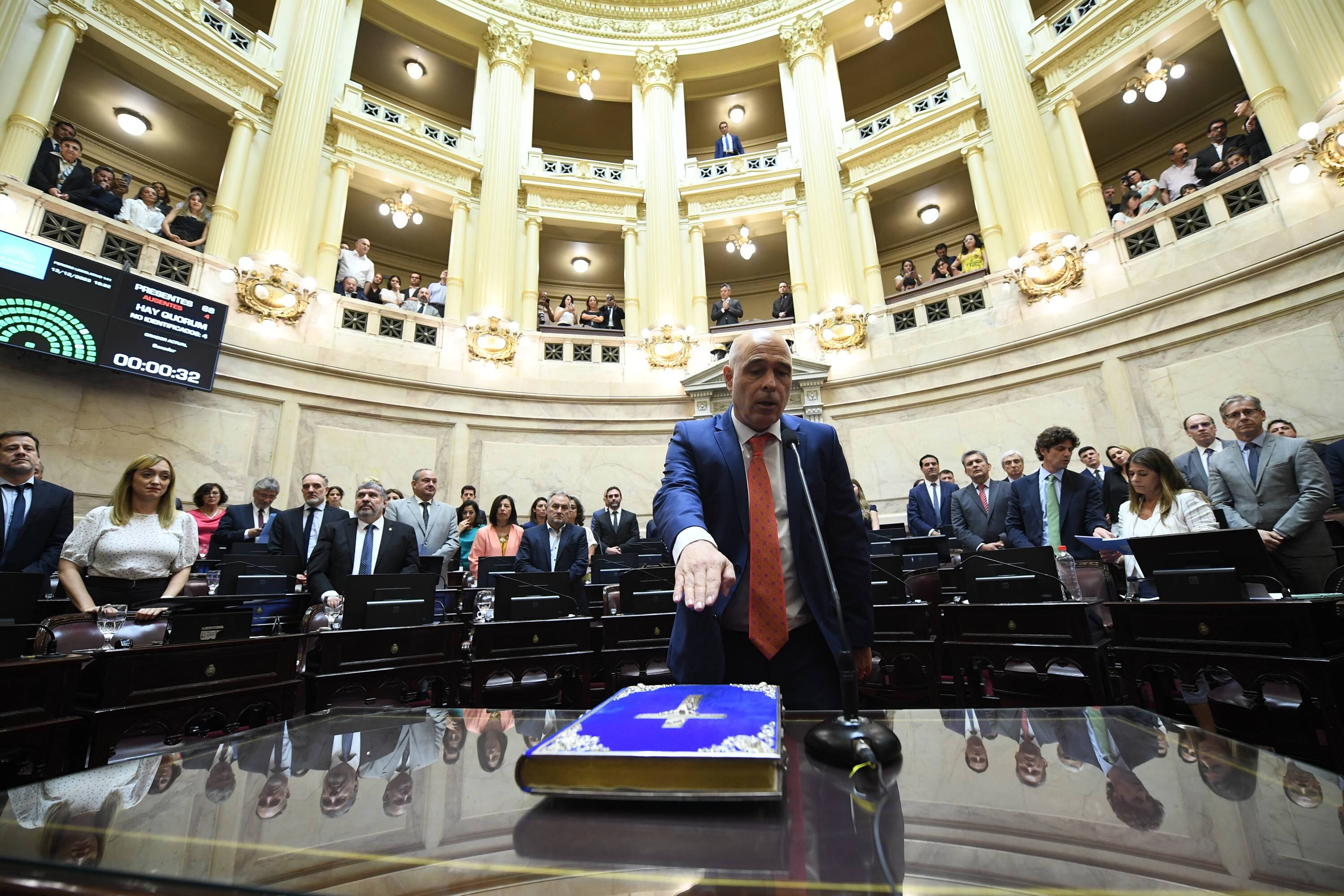 Bartolomé Abdala juró como presidente provisional del Senado (Foto: Comunicación Senado)