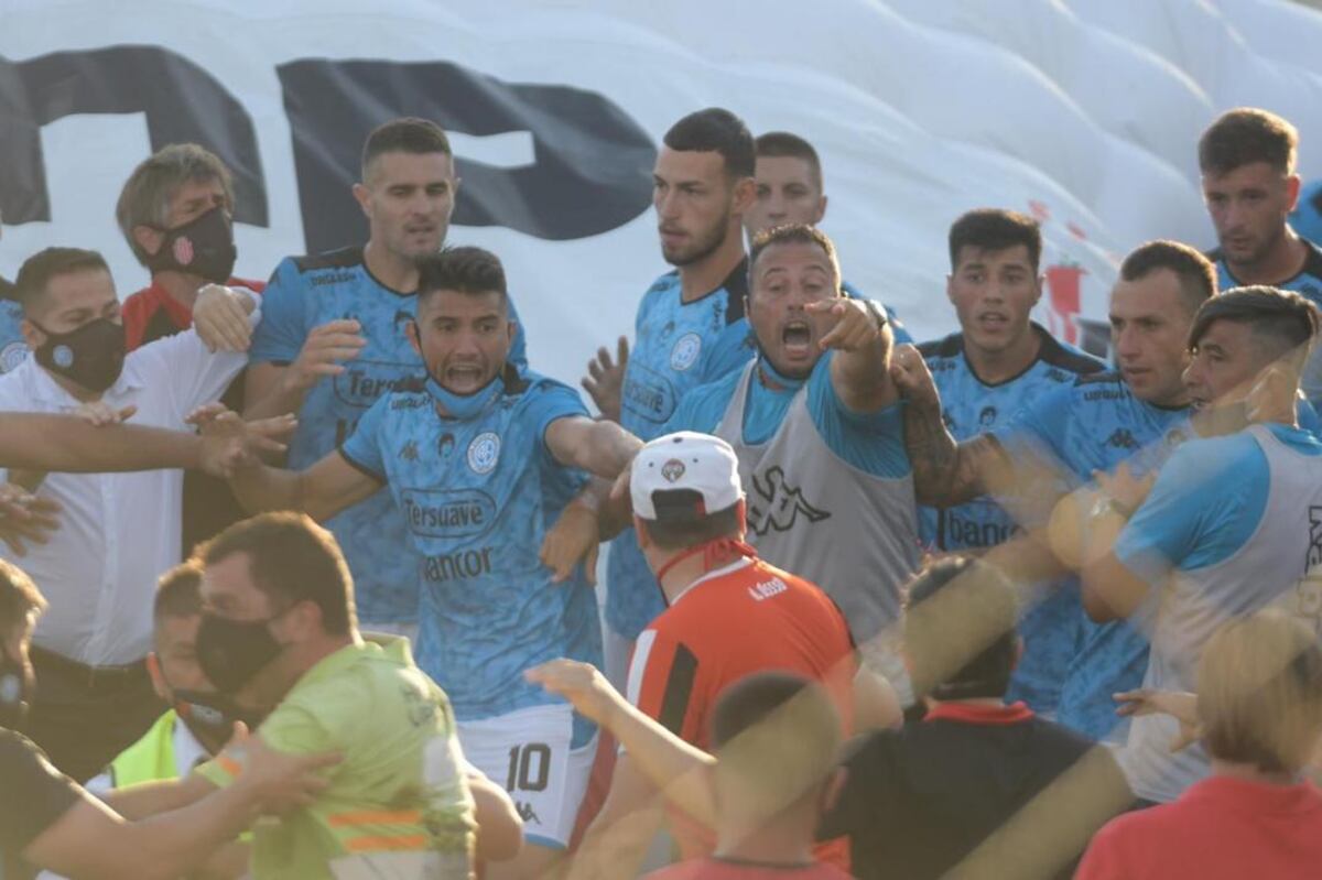 Los serios incidentes en la derrota de Belgrano ante Barracas