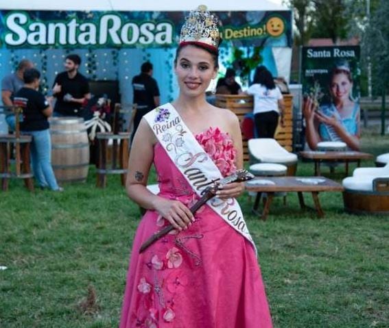 La candidata Agostina González (Santa Rosa).